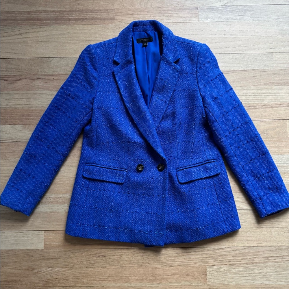 Ann Taylor Women's Blue Double-Breasted Blazer - Size 8 Petite